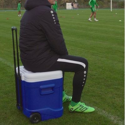 5. Sportkühlbox auf Rädern 55 Liter 100827