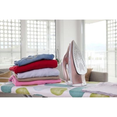 14. Gorenje SIH3200WR Dampfbügeleisen