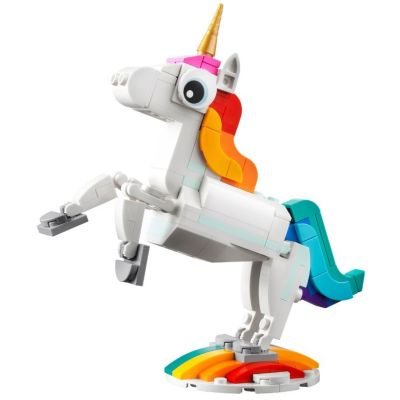 3. LEGO Creator 31140 Magisches Einhorn