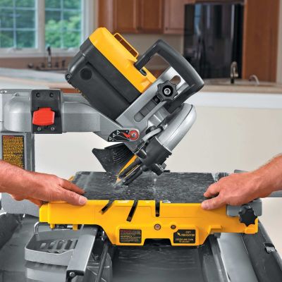 5. DeWALT DT3733-XJ Diamanttrennscheibe