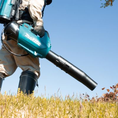12. Makita 36V Laubbläser Modell UB001CZ, angetrieben von PDC01 oder PDC1200