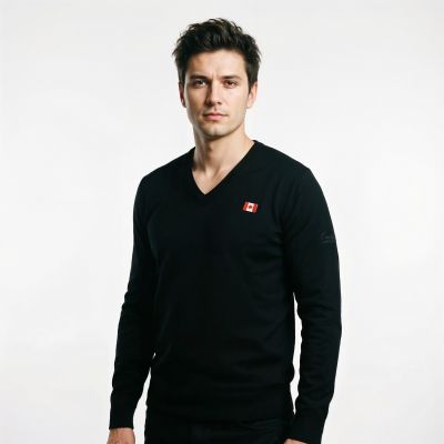 7. Canadian Peak FELINEAK RM BLACK MEN 246 Hoodie (RBMWY9335H/CP-NOIR)