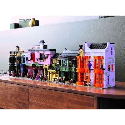 19. LEGO Harry Potter 75978 Winkelgasse