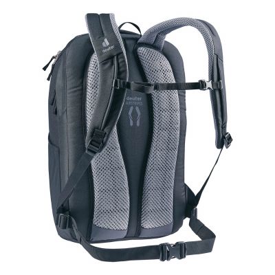 7. Deuter Giga Rucksack 3812321-7000