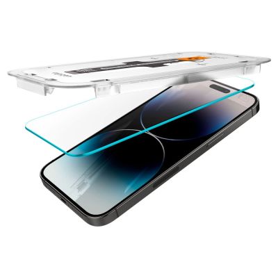 6. Spigen Glas.tR EZ Fit gehärtetes Glas für iPhone 14 Pro Max - 2 Stk.