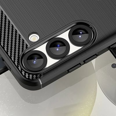 9. Carbon-Hülle für iPhone 16e / 17e – Schwarz