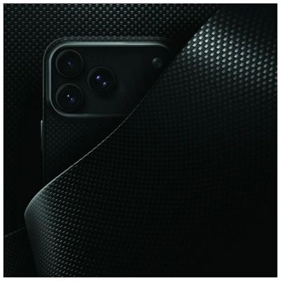 7. Uniq Keva EDGE Magclick Ladehülle für iPhone 18 Pro Max / 17 Pro Max – Schwarz