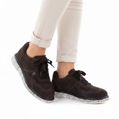 5. Damenschuhe aus braunem Wildleder, Modell Vinceza 66903