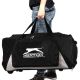 5. SLAZENGER Reisetasche mit Rollen, Schwarz