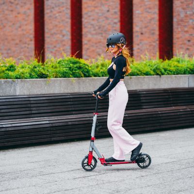 3. HM122T LED-Scooter mit Scheibenbremse Nils Extreme