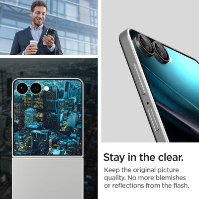 9. Spigen Optik Pro HD Glas.TR EZ Fit 2er-Pack Kameraschutz für Samsung Galaxy Z Flip 7 - Schwarz