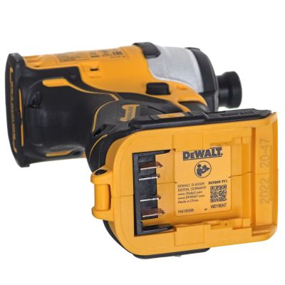 11. DEWALT Kombi-Werkzeugset 18V 2x4,0Ah DCK2062M2T