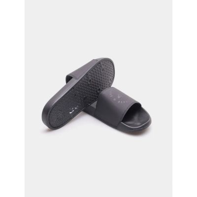 15. Flip-Flops 4F M 4FWAW23FFLIM151-21S