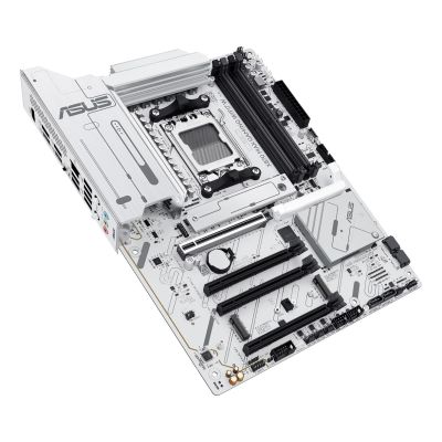 6. ASUS X870 MAX GAMING WIFI7 Weißes Mainboard