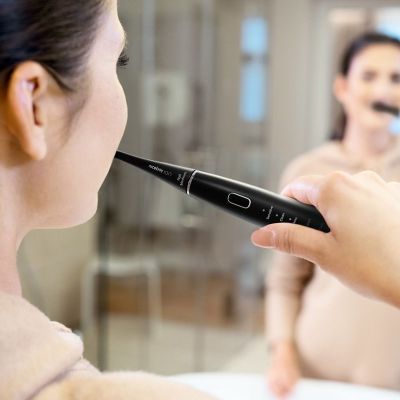 5. Niceboy SONICBLACK Elektrische Zahnbürste für Erwachsene, Vibrationszahnbürste, Schwarz