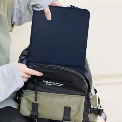 8. Tech-Protect Neopren-Laptoptasche 15-16" - Marineblau