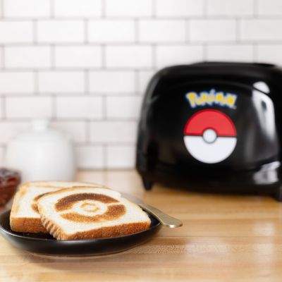 7. Mad Monkey Pokémon – Toaster (2 Stück). Schwarz, Rot, Weiß.