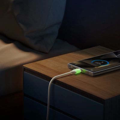 3. Joyroom S-A53 3A USB-A - USB-C Kabel mit fluoreszierender Spitze 2m - Beige