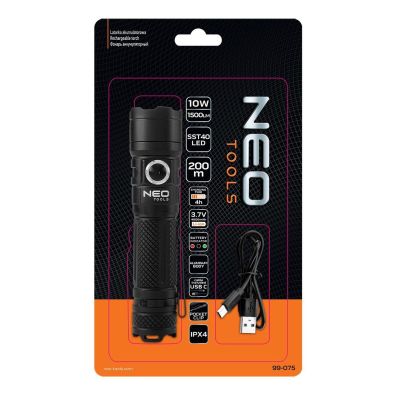 2. Wiederaufladbare USB-C-Taschenlampe mit 1500 lm und SST40-LED