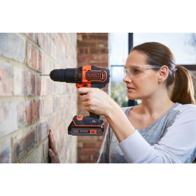 9. Black & Decker BDCHD18KB-QW Bohrer, Schwarz, Orange