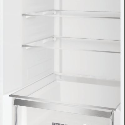 5. Freistehender Kühlschrank WHIRLPOOL WPC83IXP 186 cm