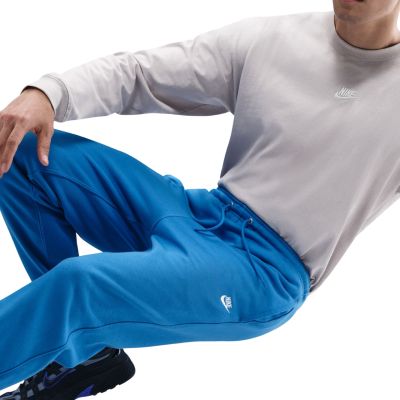 4. Nike Club Herrenhose Blau FN3801 435