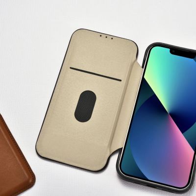 22. iCarer CE Oil Wax Premium Leather Folio Case Leather Case iPhone 14 Plus Magnetic Flip MagSafe Black (AKI14220707-BK)