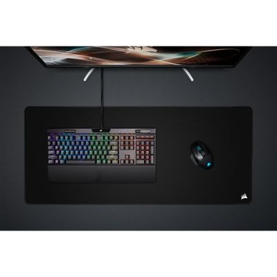 12. Corsair MM350 PRO Schwarzes Extended XL Gaming-Mauspad