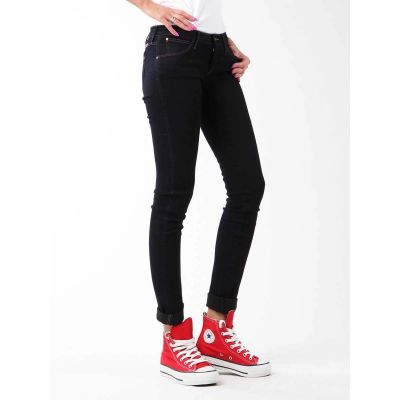 5. Wrangler Courtney Skinny Jeans W23SBV79B