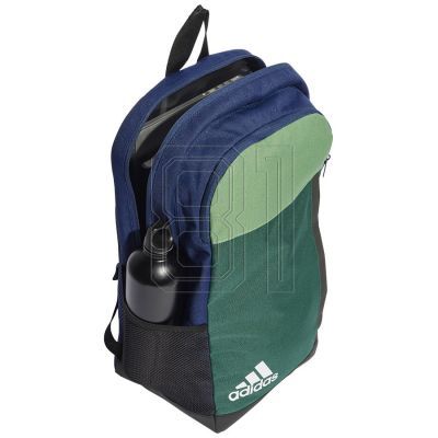 7. adidas Motion BOS Rucksack IP9773