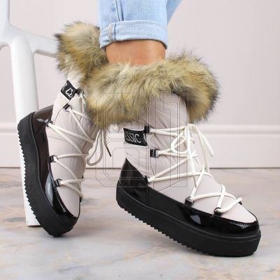 9. Plateau-Schneestiefel mit Schnürung und Fell Vinceza W JAN262 beige