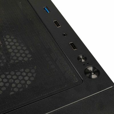 10. Kolink Observatory HF Glass ARGB Schwarzes Gehäuse