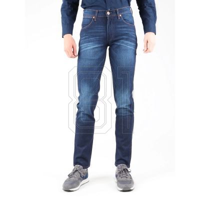 6. Wrangler Greensboro Jeans W15Q6262F