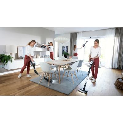 36. BOSCH BCS 711XXL Staubsauger