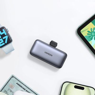 6. Ugreen PB503 5000 mAh Powerbank mit USB-C-Anschluss und integriertem USB-C-Anschluss – Grau