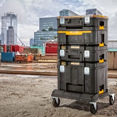 17. TSTAK 2.0 Koffer mit kurzem Griff DWST83345-1 DEWALT