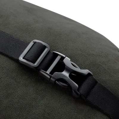 7. Baseus ComfortRide Series Auto-Kopfstützenkissen mit 2 Materialien – dunkelgrün