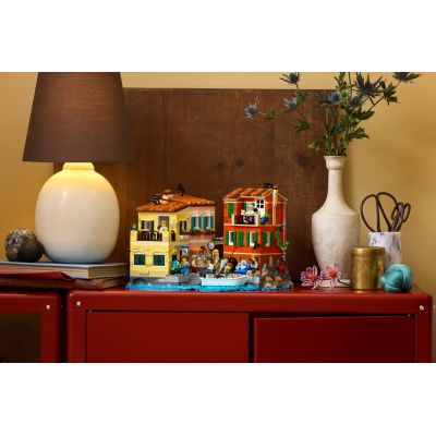 15. LEGO Ideas 21359 Italienische Riviera