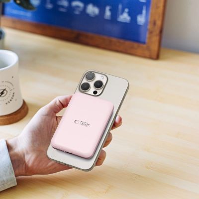 8. Tech-Protect LifeMag PB10 Powerbank mit MagSafe 5000 mAh 15 W USB-C-Anschluss – Rosa + USB-C-Kabel