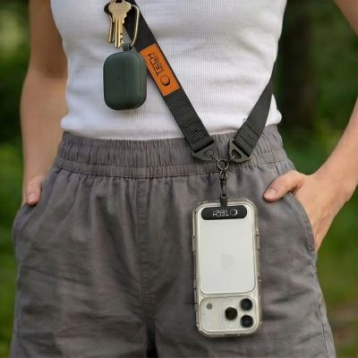 6. Tech-Protect C9S Umhängeband für Handys – Schwarz und Orange