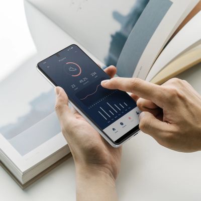 9. Ringke Invisible Defender ID Glas 2.5D Gehärtetes Glas 0,33 mm Samsung Galaxy A73 5G