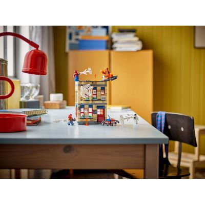 10. LEGO Marvel Super Heroes 76317 – Peter Parkers Wohnung