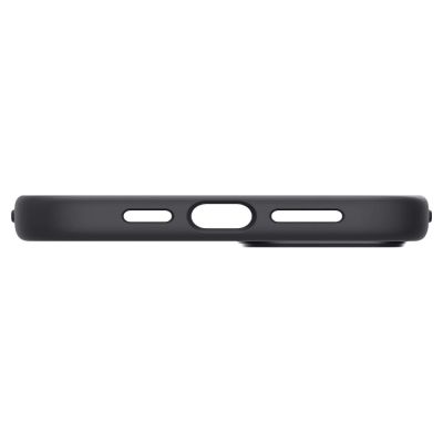 7. Spigen Silicone Fit Mag Hülle mit MagSafe für iPhone 14 Plus – Schwarz