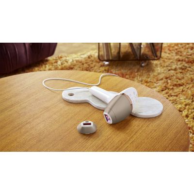 6. Leichte Haarentfernung PHILIPS LUMEA BRI 945/00