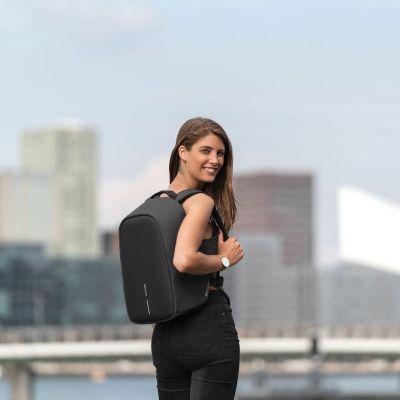 15. XD DESIGN ANTI-DIEBSTAHL-RUCKSACK BOBBY HERO KLEIN SCHWARZ P/N: P705.701
