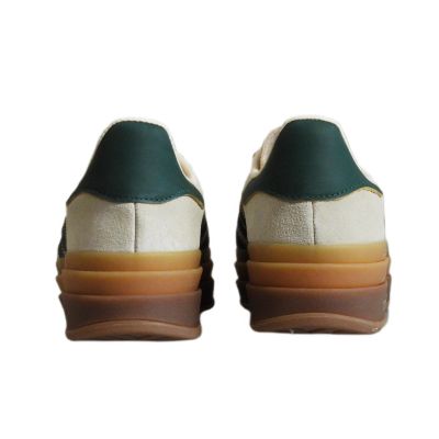 9. Adidas Gazelle Bold Damen-Plateau-Sneaker - ID7056