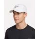 2. Nike Herren-Cap mit Schirm Dri-FIT Club weiß, sportlich und leicht