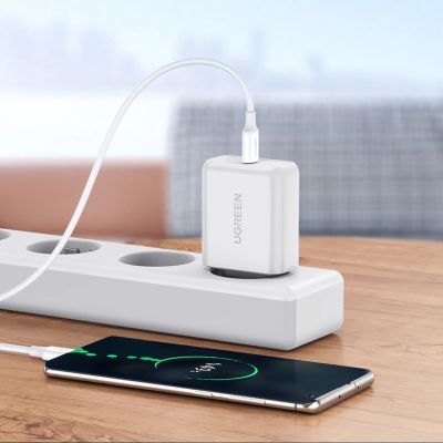 4. Ugreen US264 60518 USB-C / USB-C PD QC AFC Kabel 1 m – weiß
