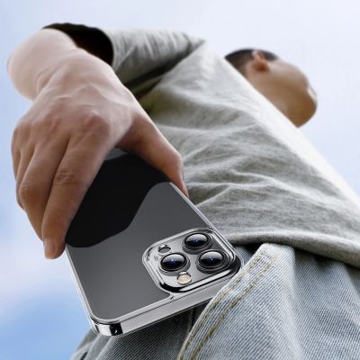 20. Baseus Frosted Glass Case Cover für iPhone 13 Pro Hardcover mit Gelrahmen schwarz (ARWS001001)