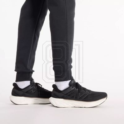 6. New Balance Sport Fleece Jogger Pants M MP43904BK